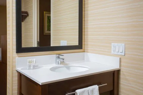 Fairfield Inn Manchester-Boston Regional Airport 4