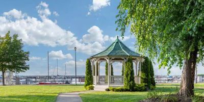 Clarion Hotel Conference Center on Lake Erie