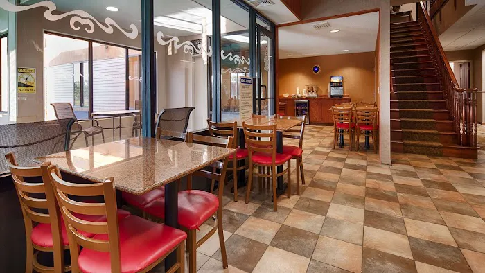 Best Western Dunkirk & Fredonia Inn 4