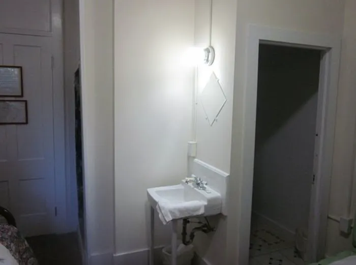 The Maplewood Hotel 4