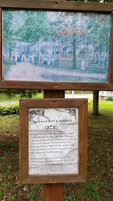 The Maplewood Hotel 4