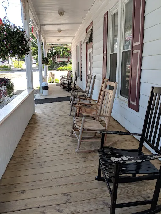 The Maplewood Hotel 4