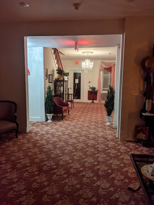 Leolyn Inn 4