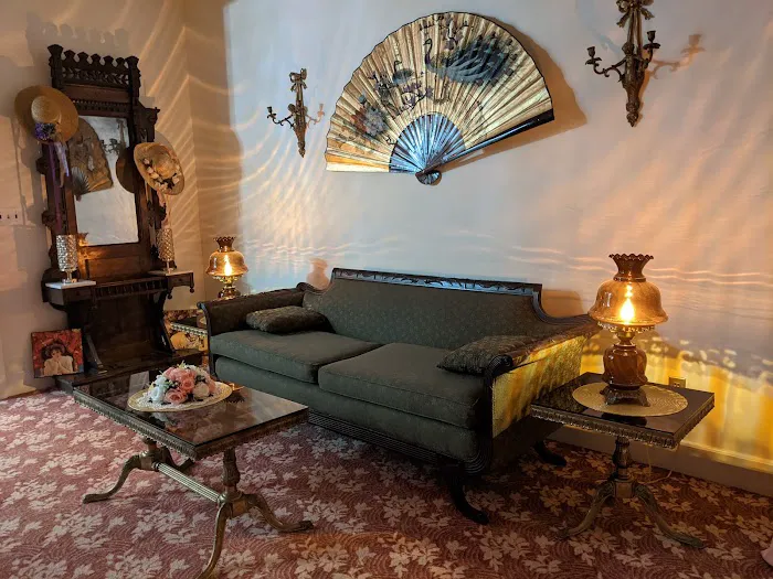 Leolyn Inn 4