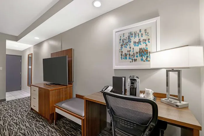 Best Western - On The Avenue 5