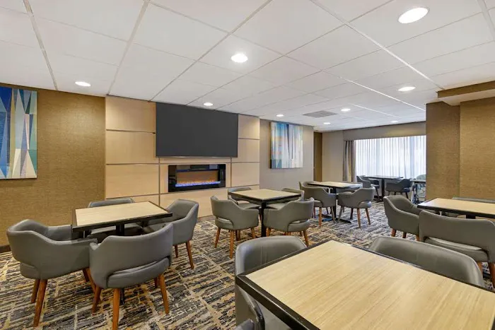 Best Western - On The Avenue 5