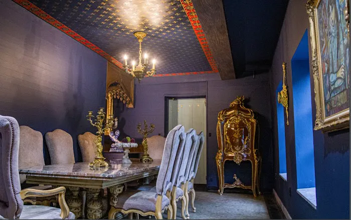 The Mayfair Castle 5