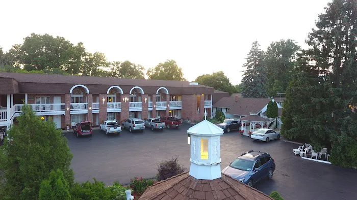 Lockport Inn and Suites 4