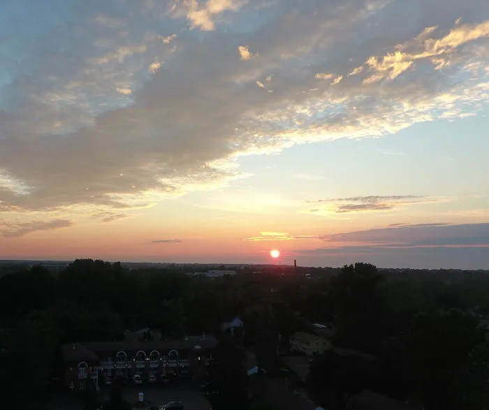 Lockport Inn and Suites 4