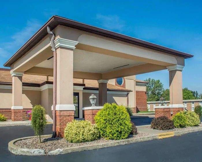Quality Inn 4