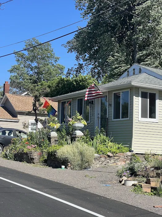 White Wave Inn 4