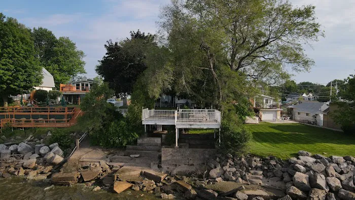 White Wave Inn 4