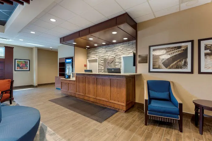 Comfort Inn University 3