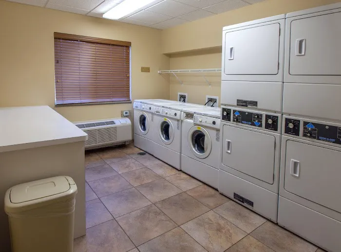 Candlewood Suites Buffalo Amherst by IHG 3