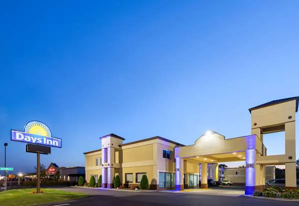 Days Inn by Wyndham Tonawanda/Buffalo 5