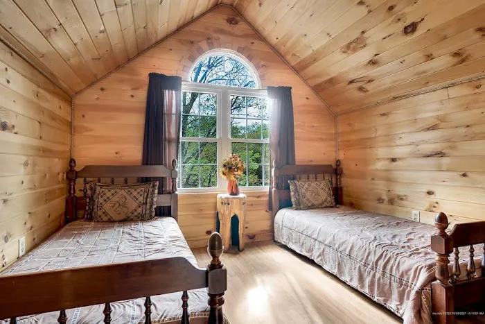 In The Trees - Maine Treehouse Rentals & Mountain Disc Golf 4