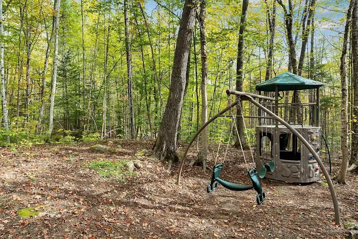 In The Trees - Maine Treehouse Rentals & Mountain Disc Golf 4