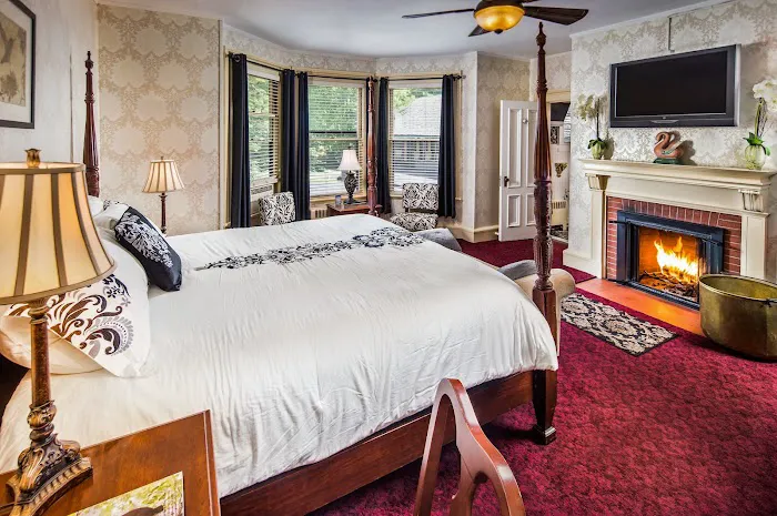 Stonehurst Manor 5