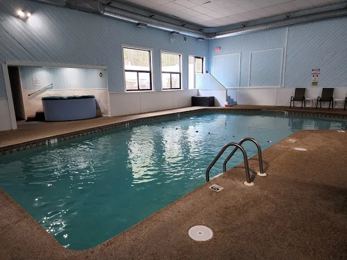 Eastern Inn & Suites 5
