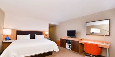 Hampton Inn & Suites Plymouth