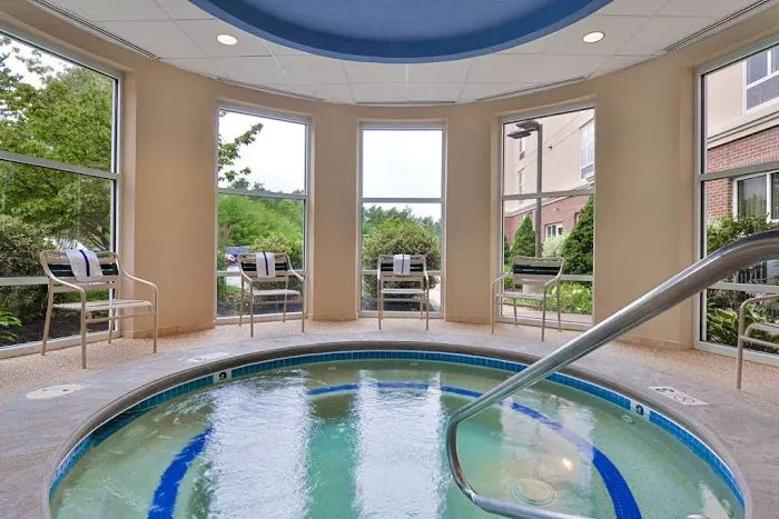 Hampton Inn & Suites Plymouth 4