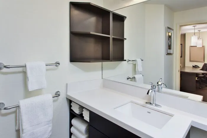 Sonesta Simply Suites Boston Braintree 4