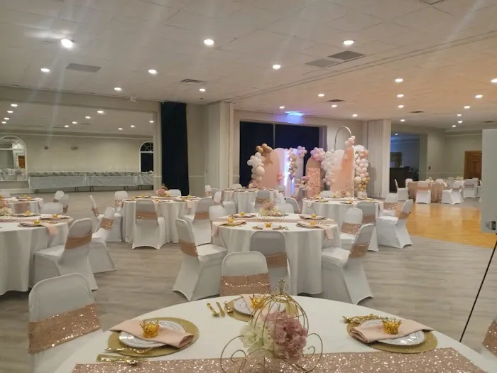 Whaler Inn and Suites 4