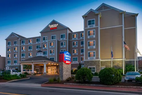 Fairfield Inn & Suites New Bedford 4