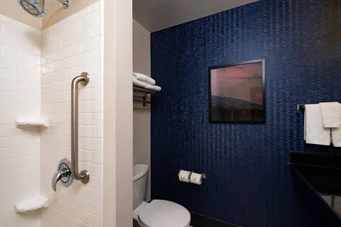 Fairfield Inn & Suites New Bedford 4