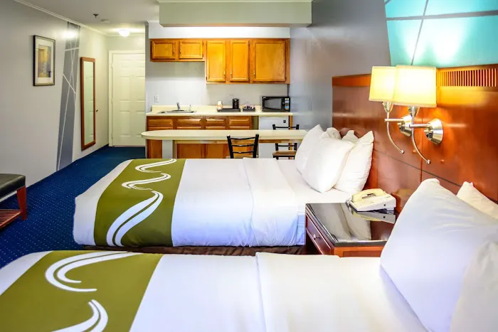 Quality Inn Merrimack - Nashua 5