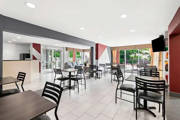 Quality Inn Merrimack - Nashua 5