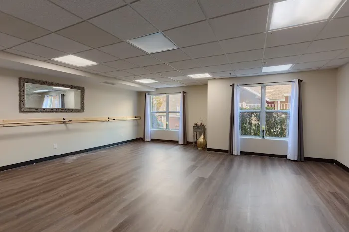 Residences at Daniel Webster 5