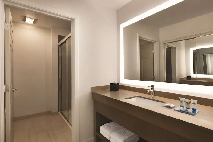 Hyatt House Boston/Burlington 4