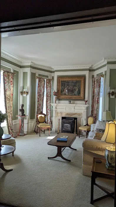 Hazeltine Boutique Hotel 4