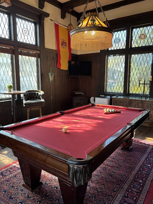 Hazeltine Boutique Hotel 4