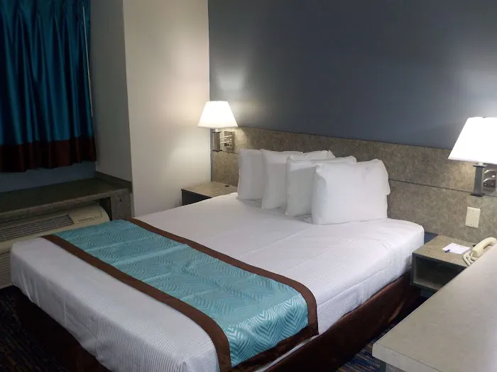 MJ Inn & Suites Marienville 4