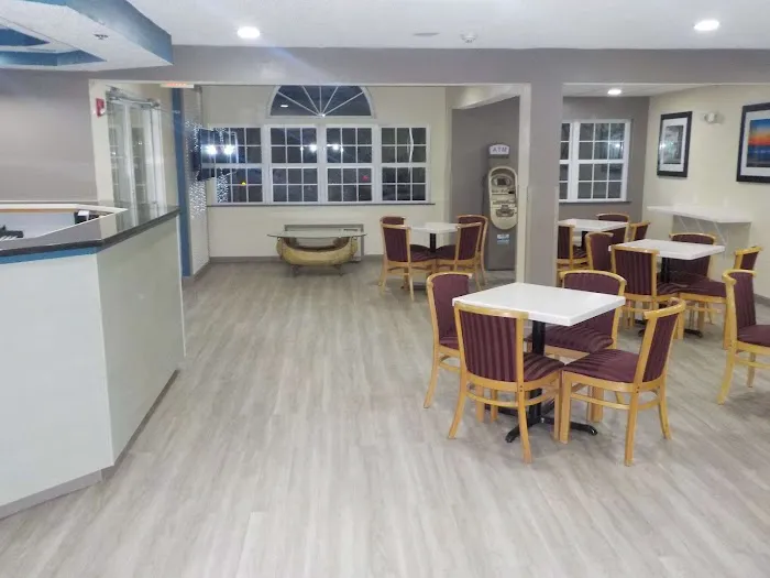 MJ Inn & Suites Marienville 4
