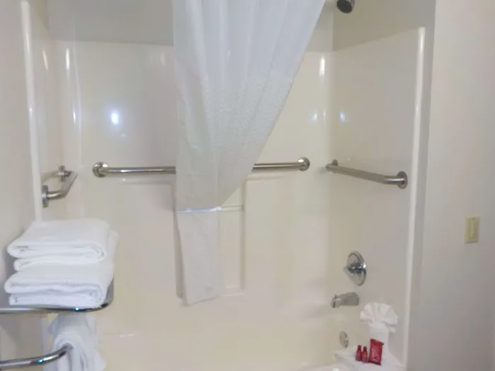 MJ Inn & Suites Marienville 4