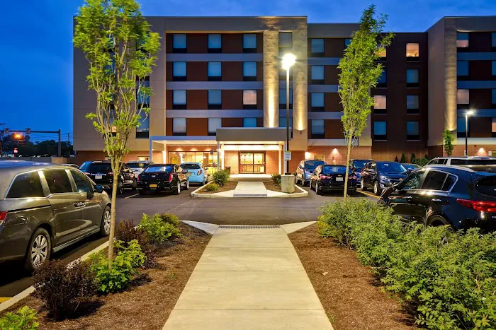 Home2 Suites by Hilton Amherst Buffalo 3