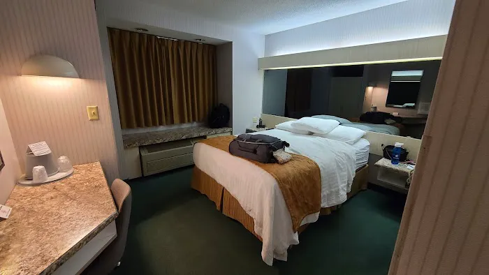 CenterWay Hotel 5
