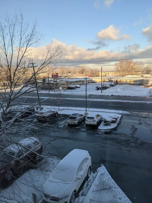 Holiday Inn Express & Suites Niagara Falls, an IHG Hotel 4