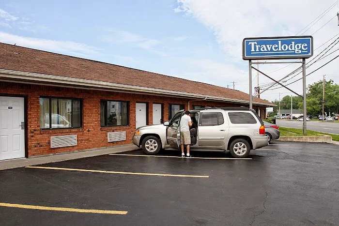 Travelodge by Wyndham Niagara Falls 4