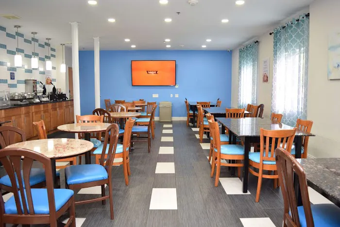 SureStay Plus by Best Western Niagara Falls East 4