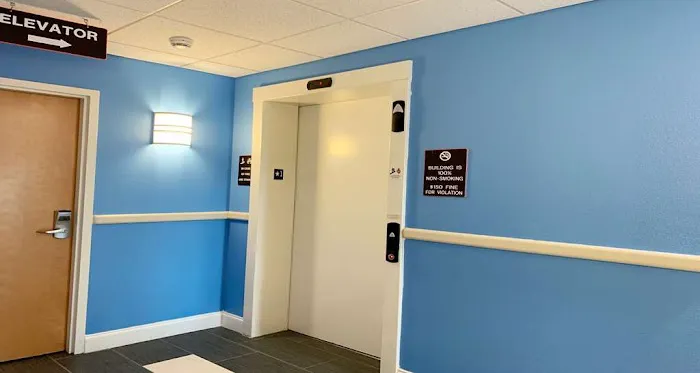 SureStay Plus by Best Western Niagara Falls East 4