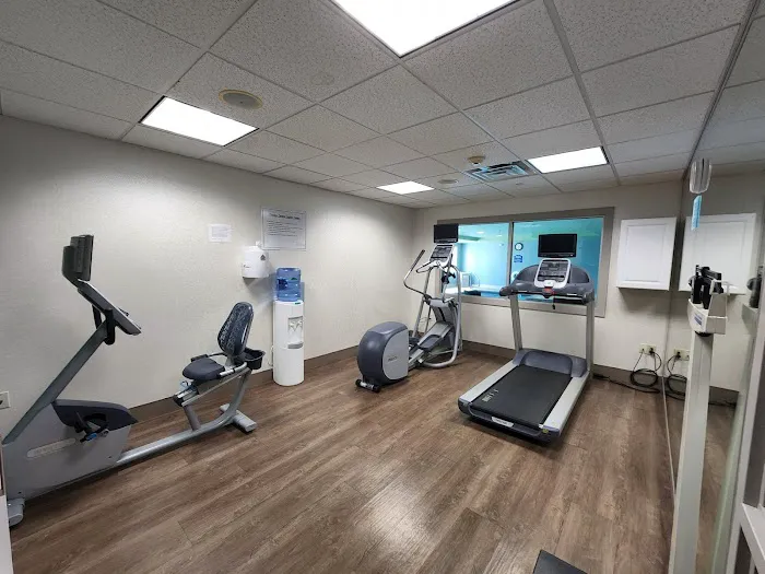 Holiday Inn Express & Suites Rochester by IHG 4