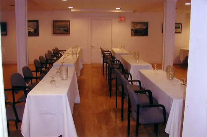 Governor's Inn & Restaurant 4
