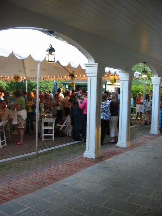 Governor's Inn & Restaurant 4