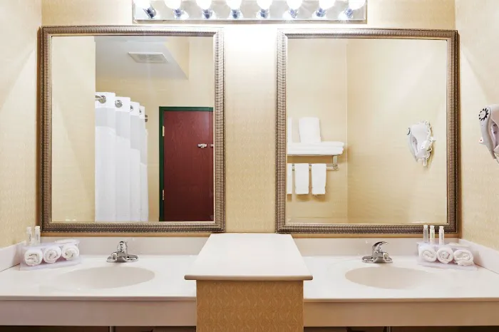 Holiday Inn Express Durham - (Unh) by IHG 5