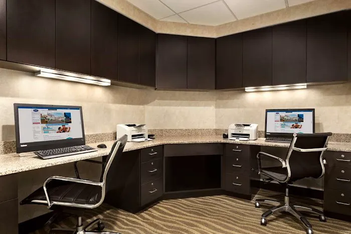 Hampton Inn Dover 4