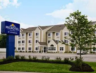 Microtel Inn & Suites by Wyndham Dover 4